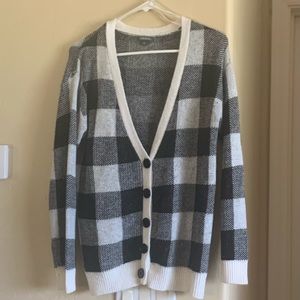 Buffalo check sweater
